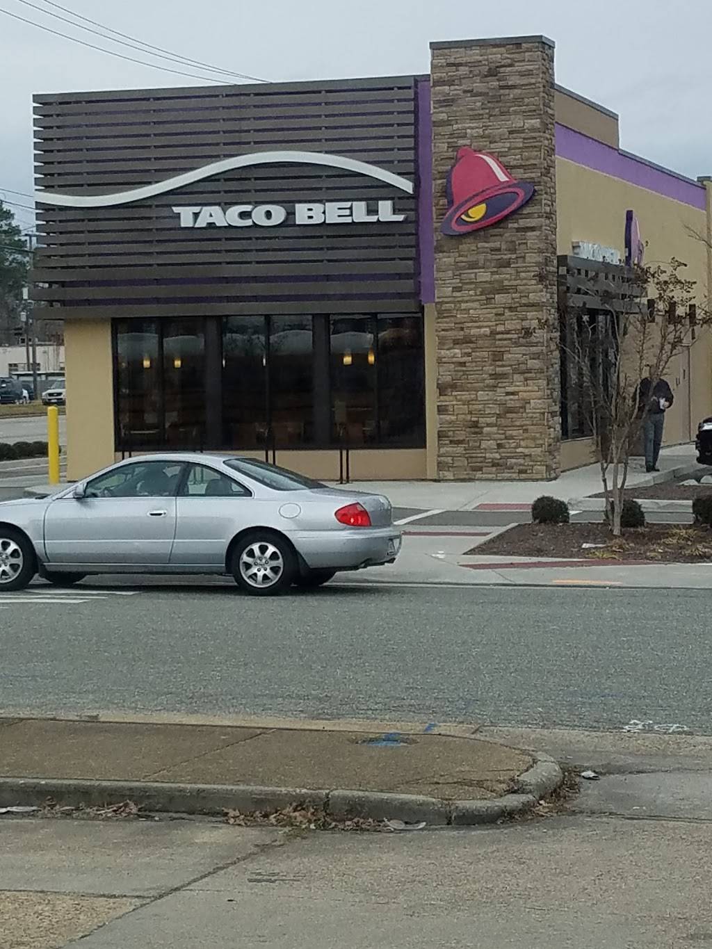 Taco Bell | meal takeaway | 10736 Jefferson Ave, Newport News, VA 23601, USA | 7575977015 OR +1 757-597-7015