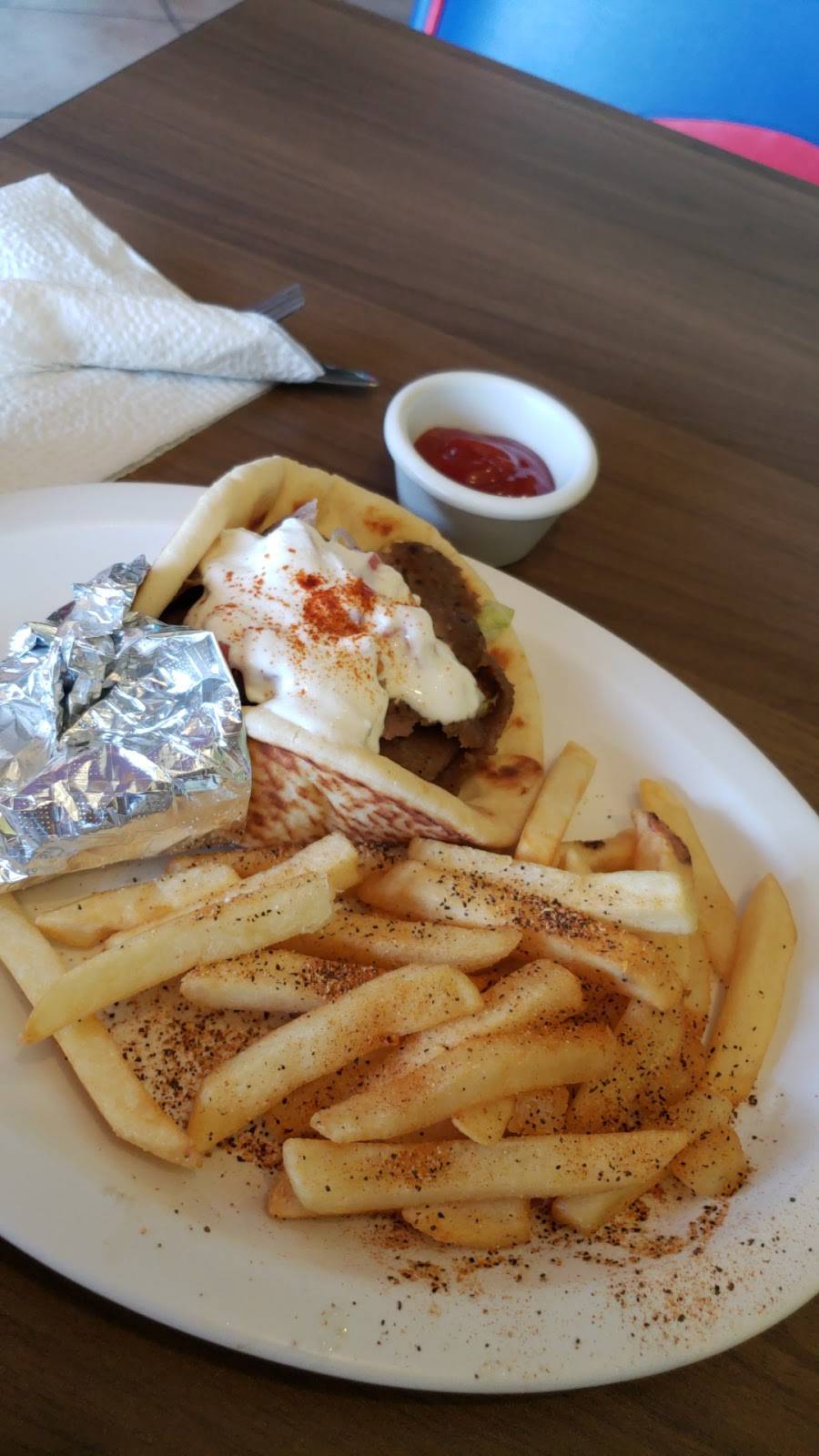 Gyro Kabob Greek Cafe | cafe | 39252 Winchester Rd, Murrieta, CA 92563, USA | 9516965211 OR +1 951-696-5211