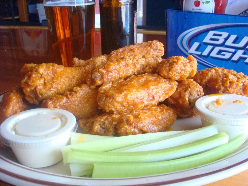 Tailgate Sports Bar & Grill | restaurant | 11215 Abercorn St #2, Savannah, GA 31419, USA | 9129212269 OR +1 912-921-2269