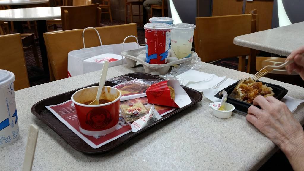 Wendys | restaurant | 16710 Southwest Fwy, Sugar Land, TX 77479, USA | 2812771661 OR +1 281-277-1661