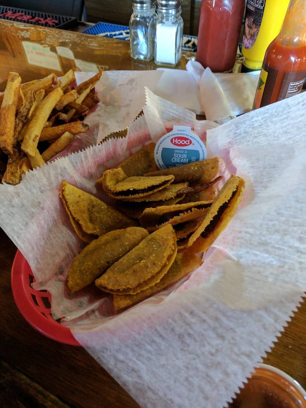 Beechwood Inn | restaurant | 9866 Wattsburg Rd, Erie, PA 16509, USA | 8148252999 OR +1 814-825-2999