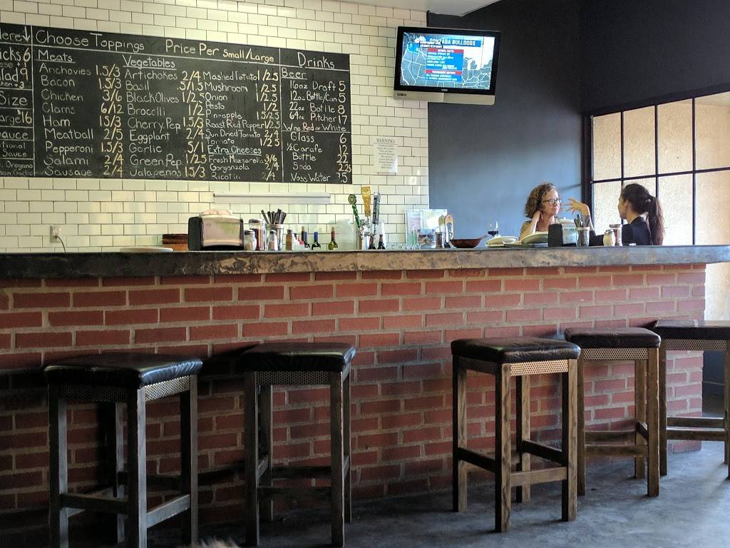 URBN Coal Fired Pizza | restaurant | 203 Main St, Vista, CA 92084, USA | 7607248840 OR +1 760-724-8840