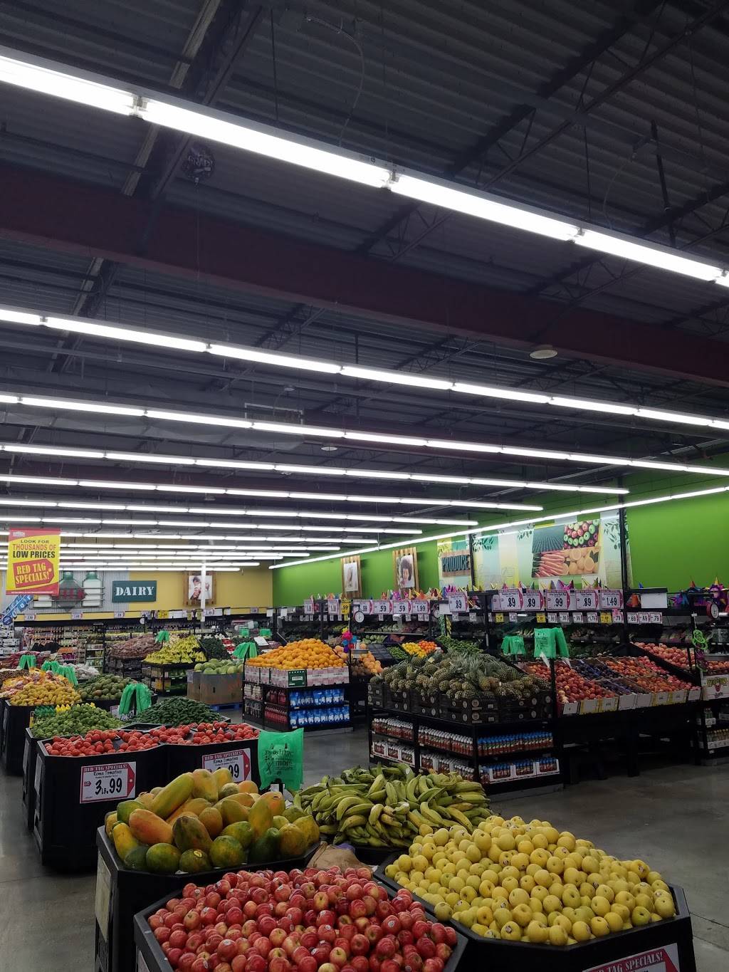 Superior Grocers | bakery | 111 E Compton Blvd, Compton, CA 90220, USA | 3106321178 OR +1 310-632-1178