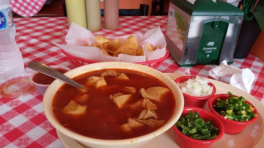 El Chivo Birrieria & Taqueria | restaurant | North, 2509, 2001, Broadway St, Crest Hill, IL 60403, USA | 8156661965 OR +1 815-666-1965