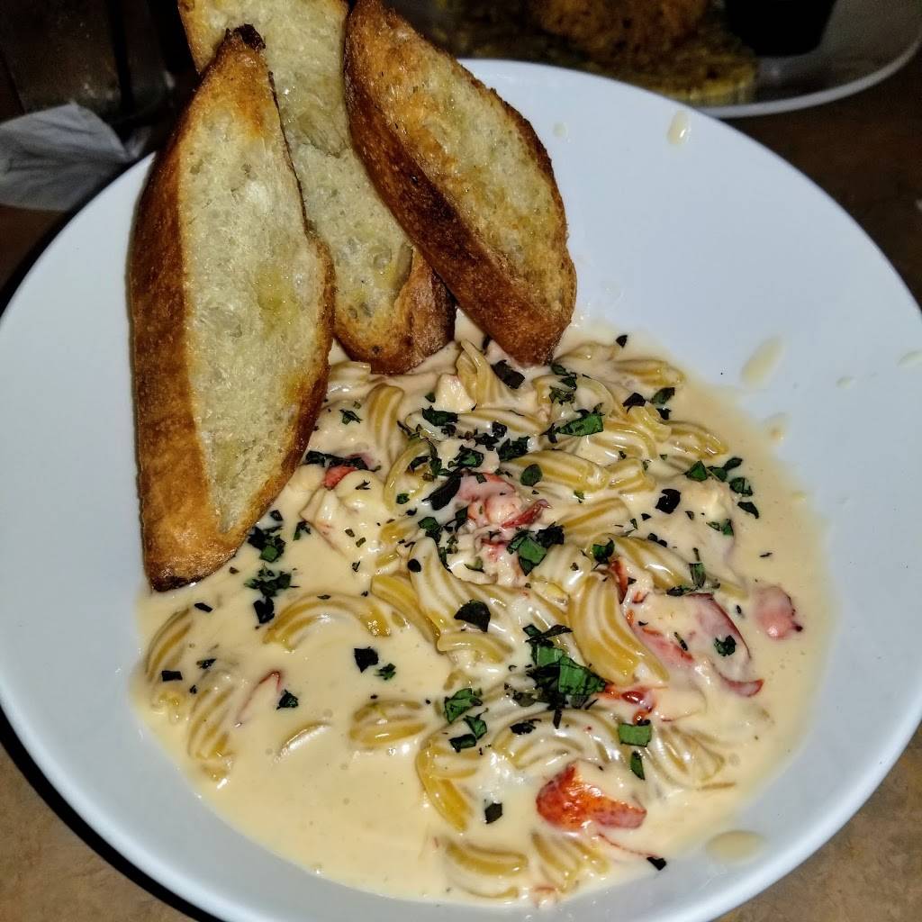 West & Main - Bar & Grill | restaurant | 187 W Market St, Warren, OH 44481, USA | 3309741665 OR +1 330-974-1665