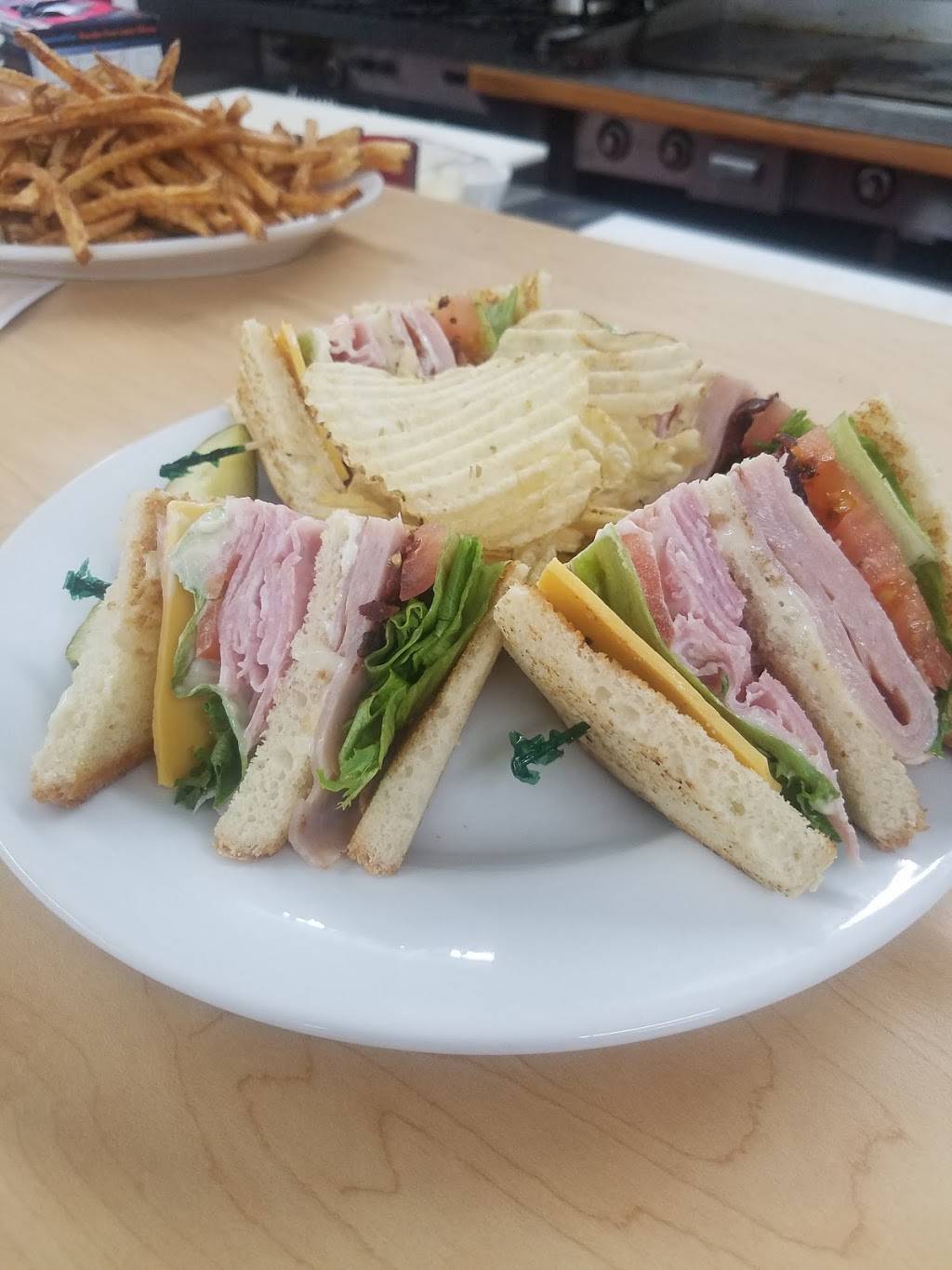 Michaels Casual Dining | restaurant | 146 Portland Way N, Galion, OH 44833, USA | 4194627050 OR +1 419-462-7050