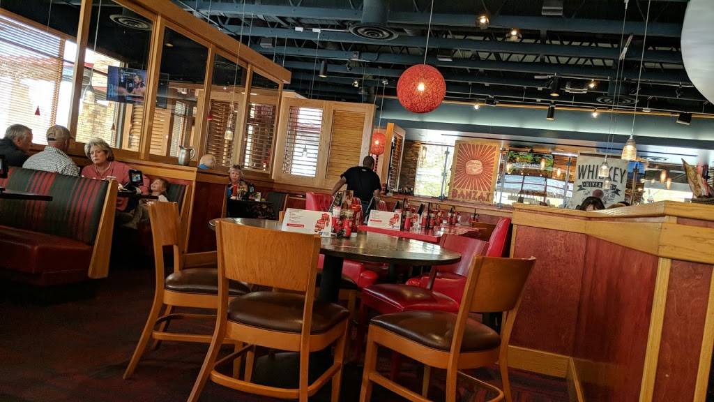 Red Robin Gourmet Burgers and Brews | restaurant | 6005 Sky Pond Dr, Loveland, CO 80538, USA | 9702030878 OR +1 970-203-0878
