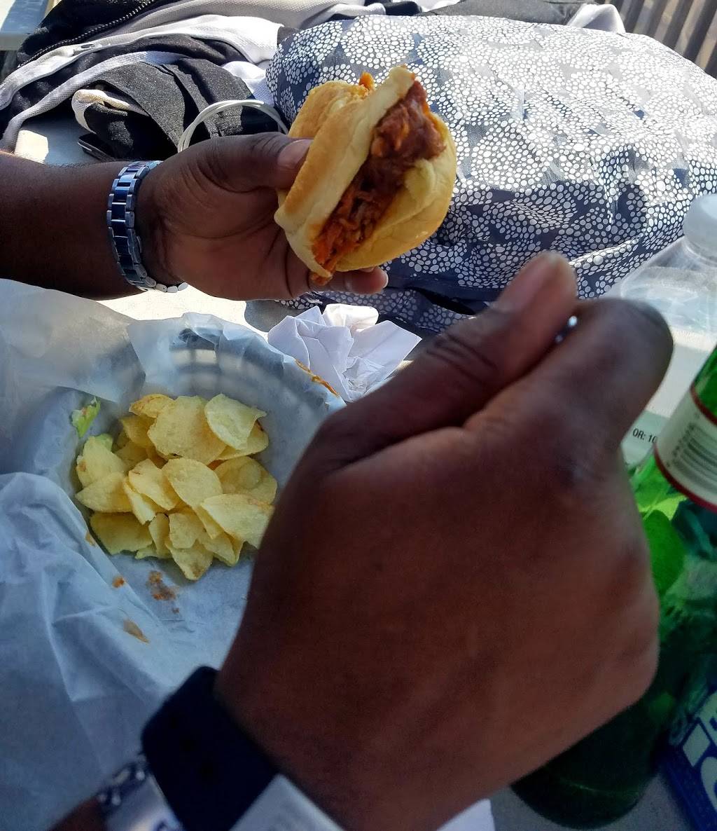 The Mountain House Restaurant | restaurant | 18734 Lincoln Hwy, Mcconnellsburg, PA 17233, USA | 7174853887 OR +1 717-485-3887