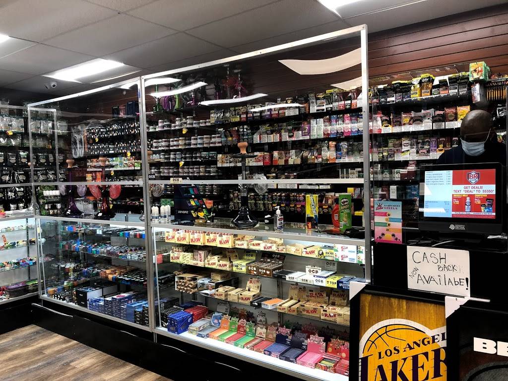 Cheverly Food Mart | meal takeaway | 6435 Landover Rd, Cheverly, MD 20785, United States | 3016135037 OR +1 301-613-5037