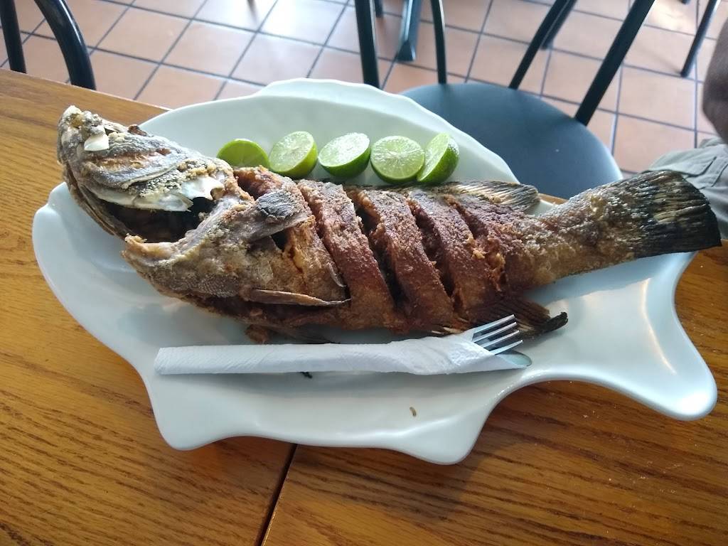 Mariscos Chihuahua | restaurant | 999 N Swan Rd, Tucson, AZ 85711, USA | 5208812372 OR +1 520-881-2372