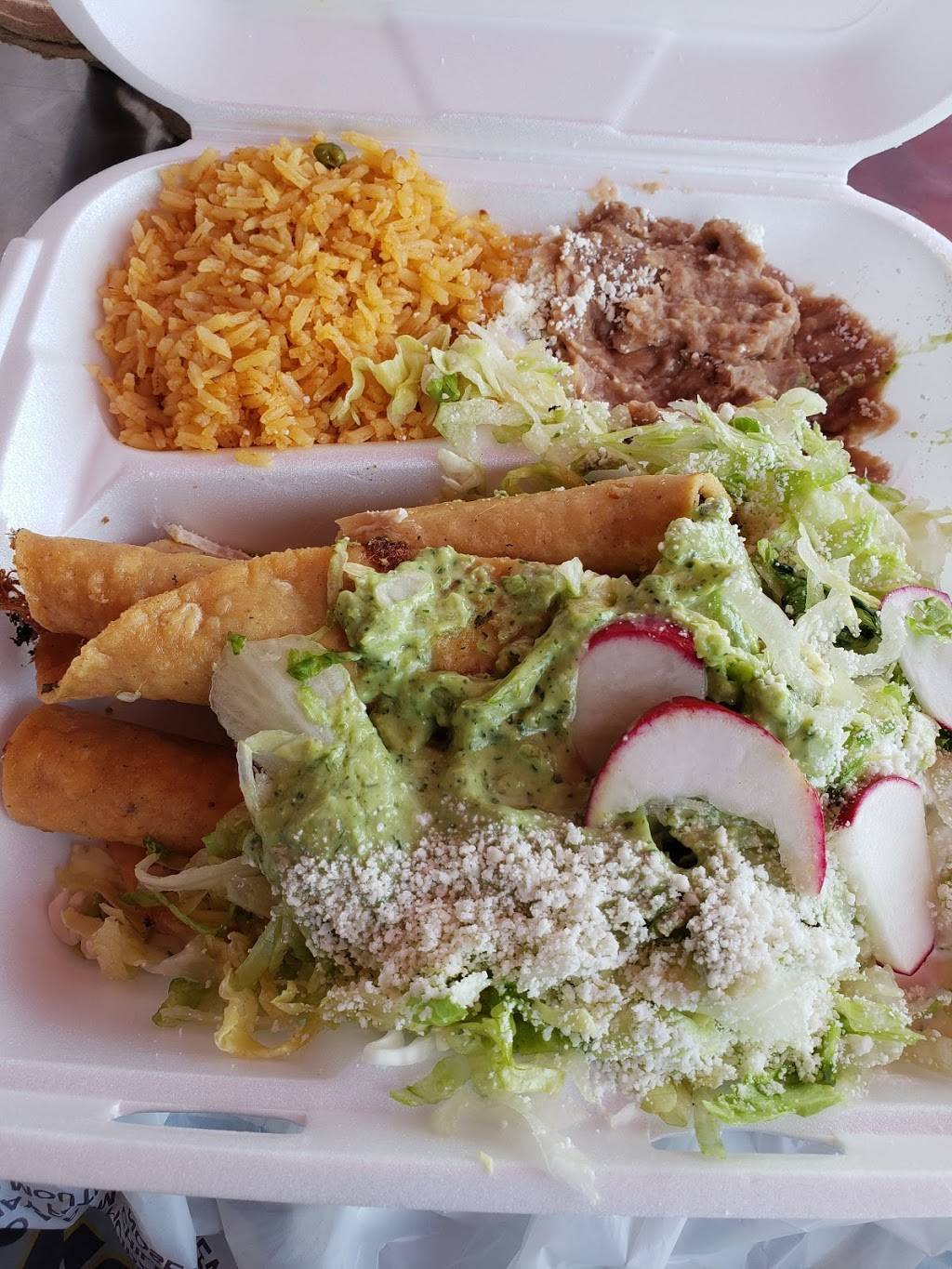El Gallo Giro | restaurant | 7148 Pacific Blvd, Huntington Park, CA 90255, USA | 3235854433 OR +1 323-585-4433