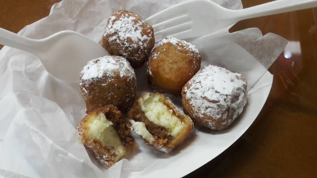 JJ Fish & Chicken | restaurant | 941 W Grand Ave, Oakland, CA 94607, USA | 5104441870 OR +1 510-444-1870