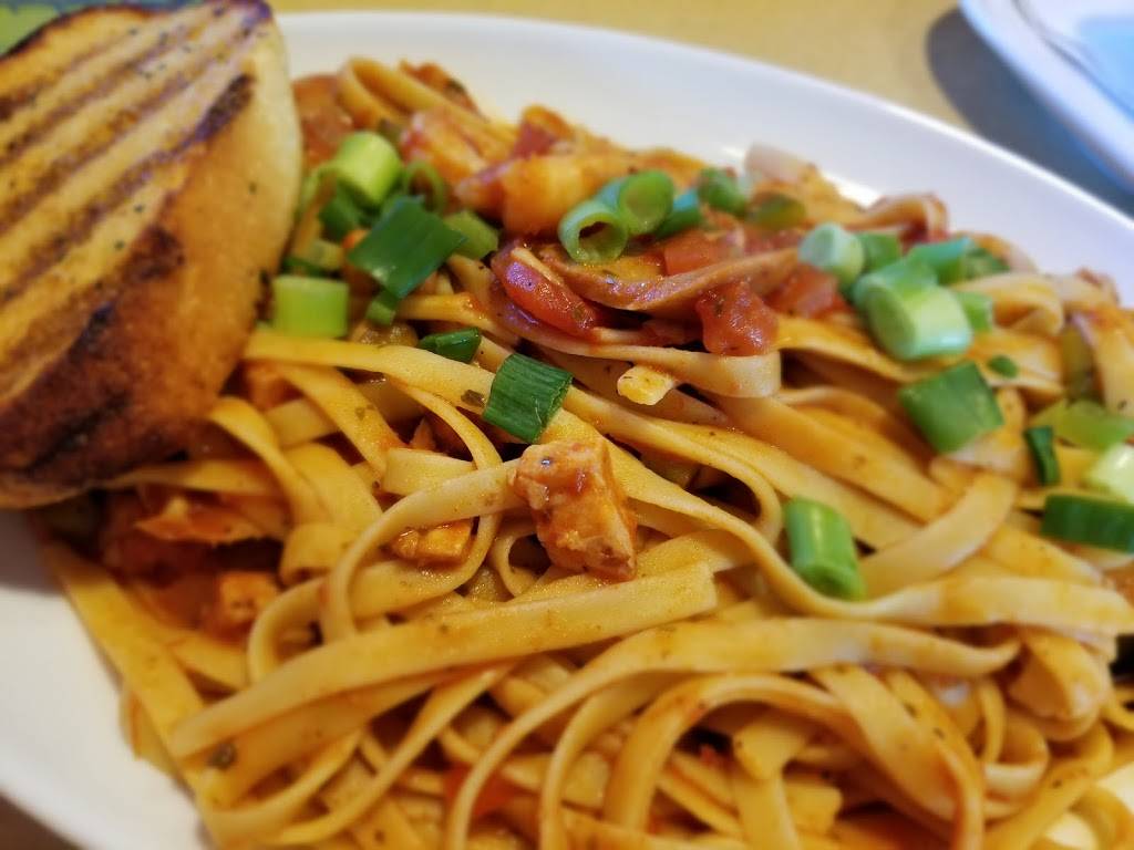 Boston Pizza | restaurant | 205 Franklin Blvd, Cambridge, ON N1R 8P1, Canada | 5196226223 OR +1 519-622-6223