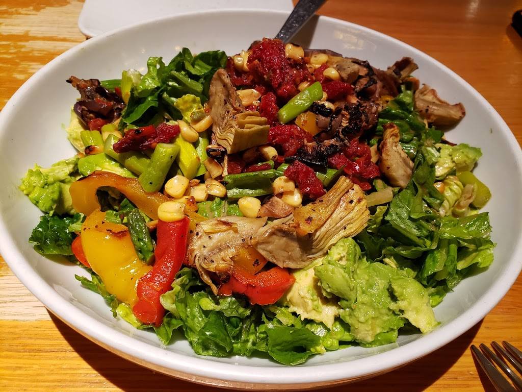 California Pizza Kitchen at South Shore Mall | restaurant | 250 Granite St, South Shore Mall, Braintree, MA 02184, USA | 7816026149 OR +1 781-602-6149