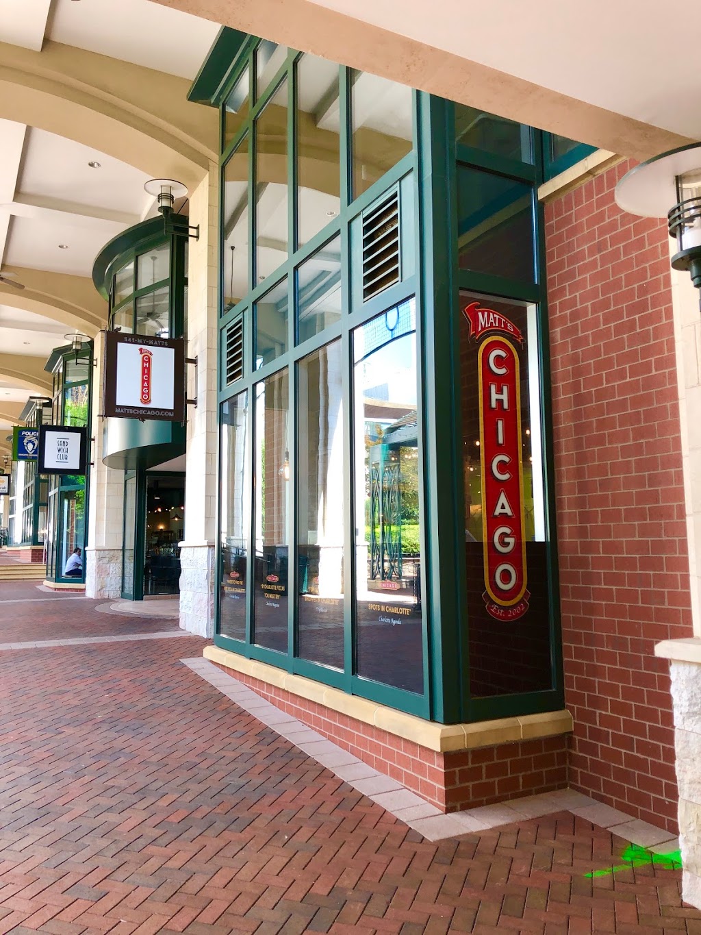 Matts Chicago | Charlotte Center City | restaurant | 435 S Tryon St STE 140, Charlotte, NC 28202, USA | 5416962887 OR +1 541-696-2887