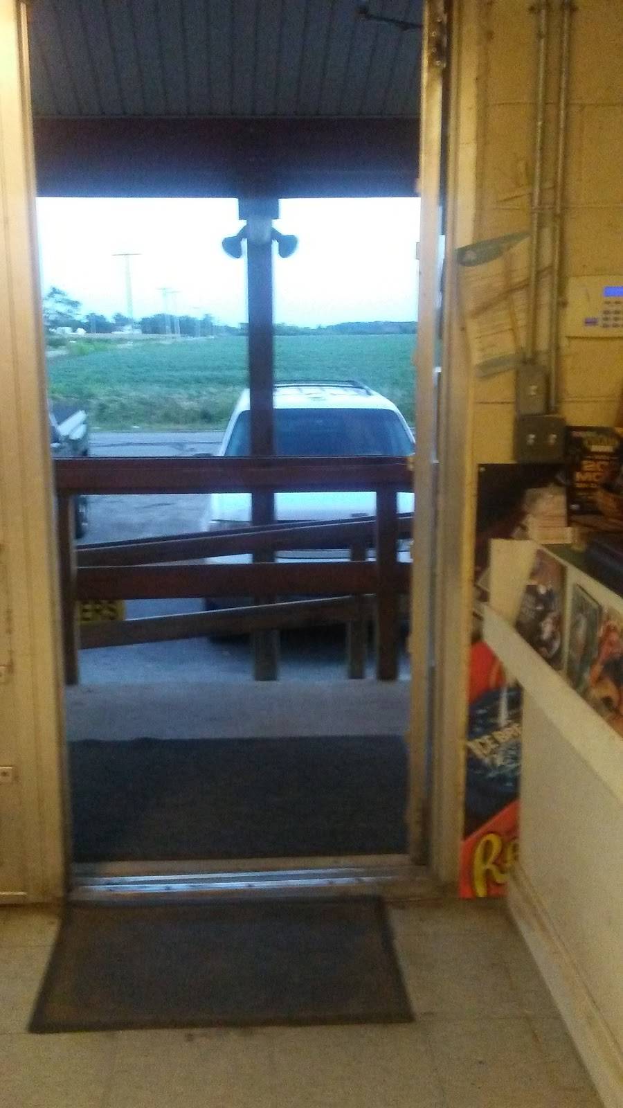 Lewis Pizza & Liquor | meal takeaway | 5792 Lewis Ave, Ida, MI 48140, USA | 7342692421 OR +1 734-269-2421