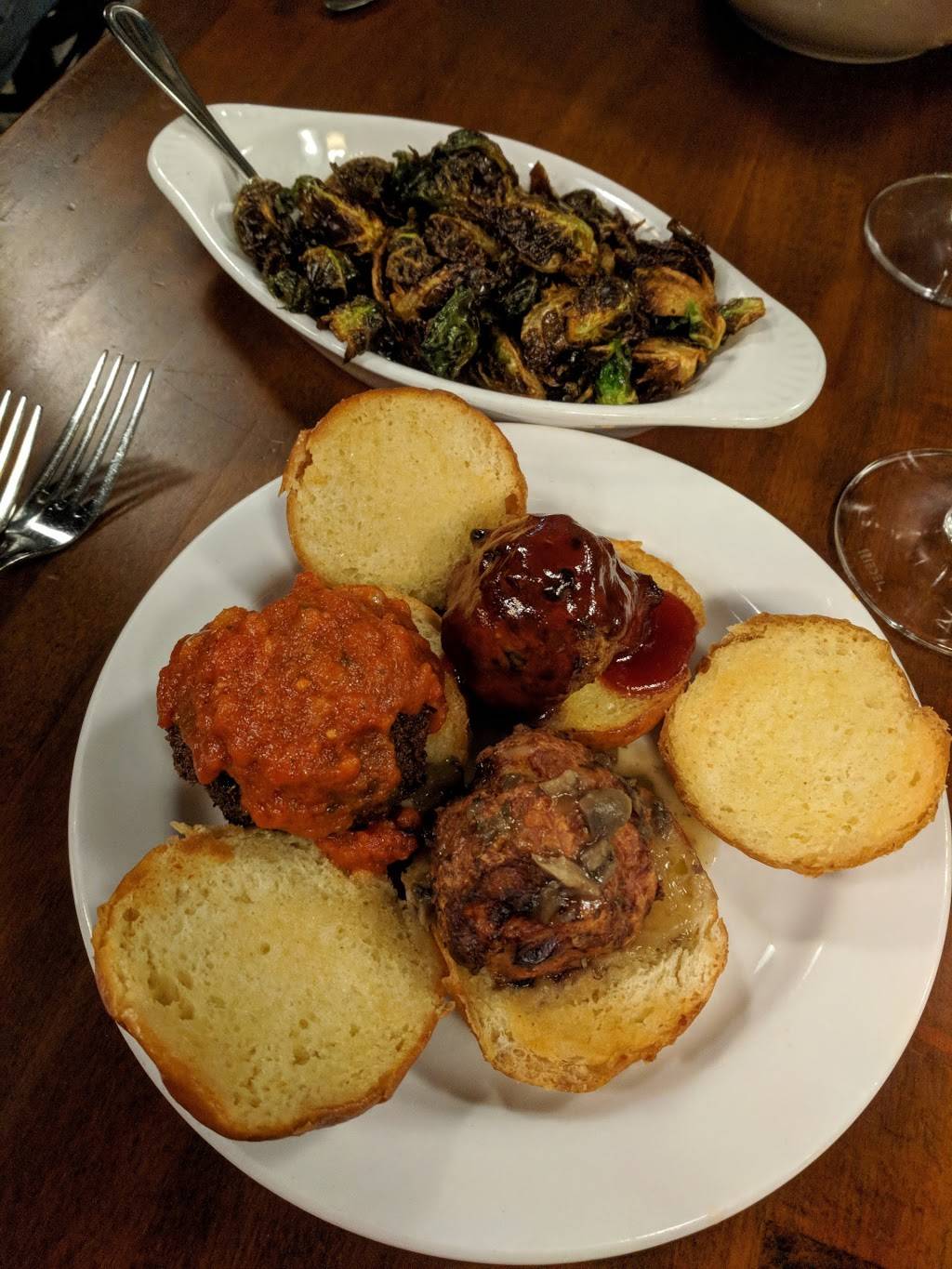 Mimi Blue Meatballs | restaurant | 870 Massachusetts Ave, Indianapolis, IN 46202, USA | 3177372625 OR +1 317-737-2625