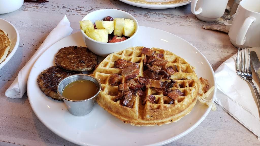 The Dylan | restaurant | 190 S State College Blvd, Brea, CA 92821, USA | 7142579677 OR +1 714-257-9677