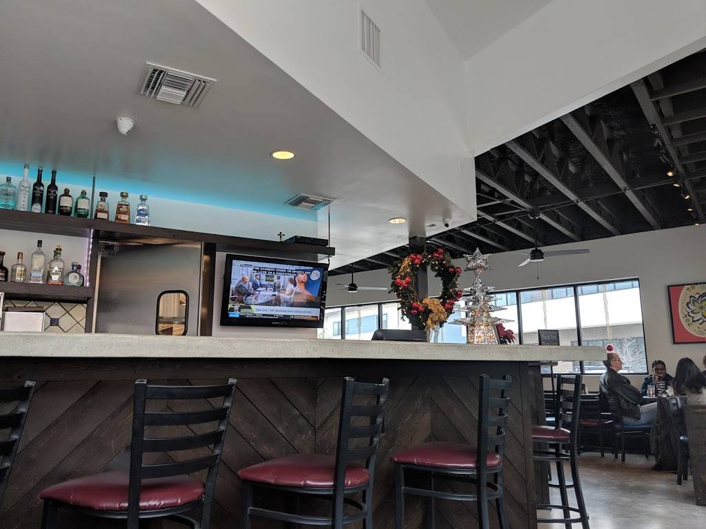 Hecho En Mexico Montopolis | restaurant | 2101 Montopolis Dr #23, Austin, TX 78741, USA | 7372024534 OR +1 737-202-4534