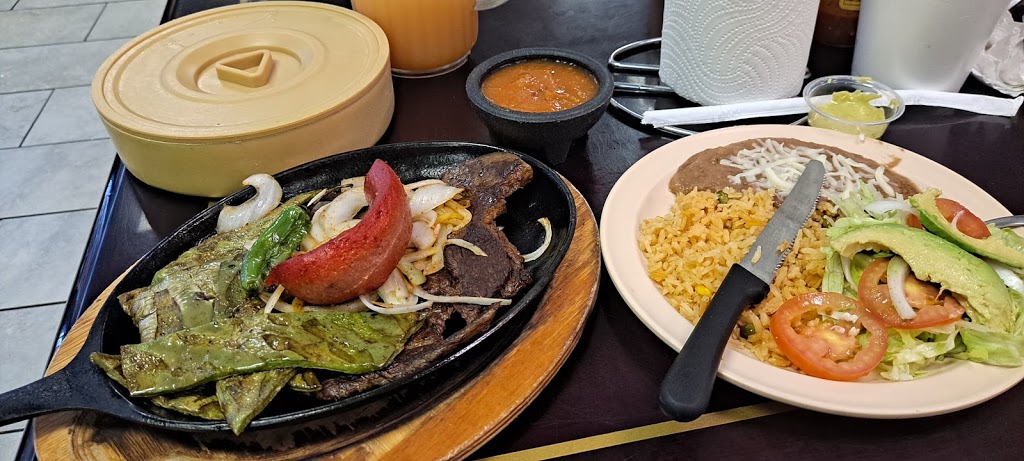 Central Taqueria | restaurant | 1508 S McKenzie St, Foley, AL 36535, USA | 2519433436 OR +1 251-943-3436