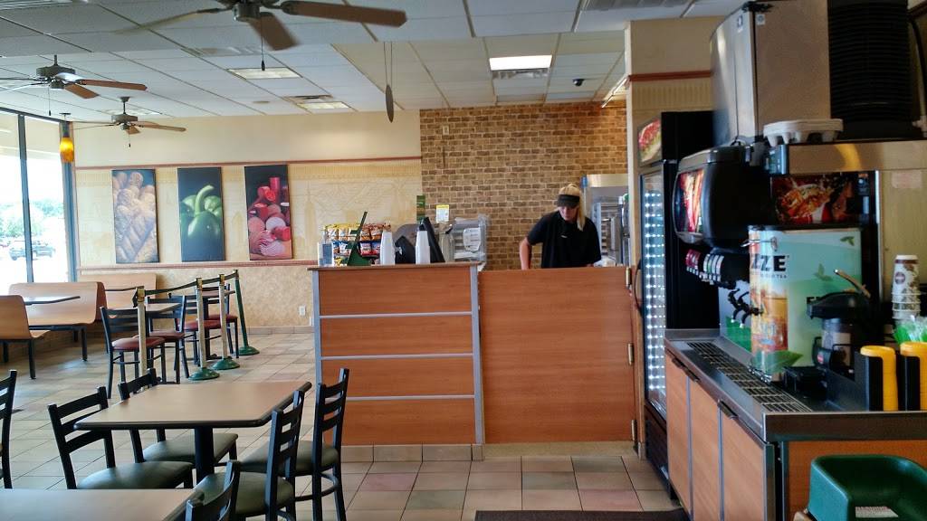 Subway | restaurant | 902 W Kimberly Rd, Davenport, IA 52806, USA | 5633919205 OR +1 563-391-9205