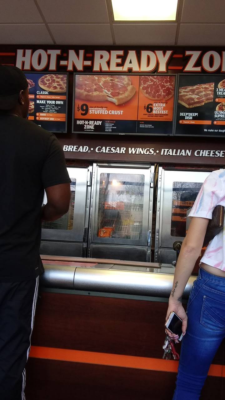 Little Caesars Pizza | meal takeaway | 2906-08 W 63rd St, Chicago, IL 60629, USA | 7734344625 OR +1 773-434-4625