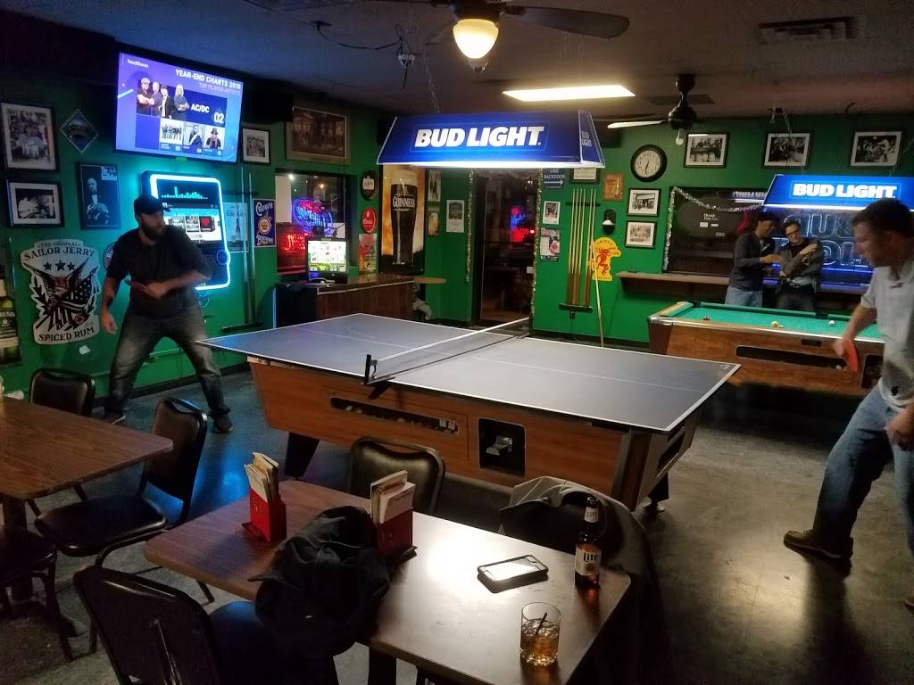 Club Turf | restaurant | 2404 S 60th St, Omaha, NE 68106, USA | 4025534972 OR +1 402-553-4972