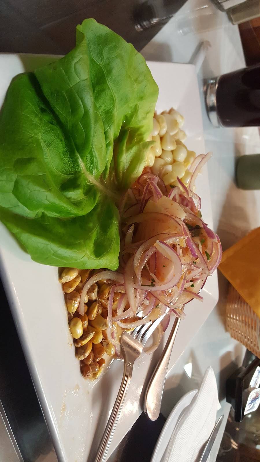 El Incomparable Peruvian Cuisine | restaurant | 19315 Saticoy St Unit H, Reseda, CA 91335, USA | 8185857506 OR +1 818-585-7506