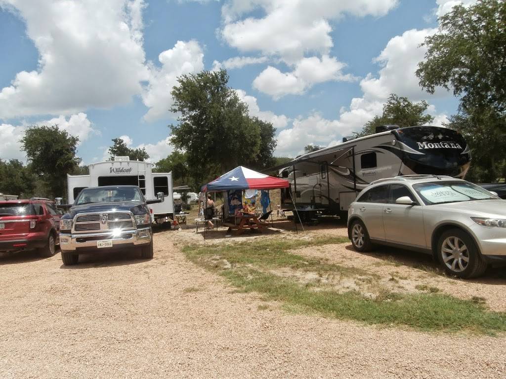 Texas Wine Country Jellystone Park Camp-Resort | meal takeaway | 5871 United States, 10618 US-290, Fredericksburg, TX 78624, USA | 8309902267 OR +1 830-990-2267