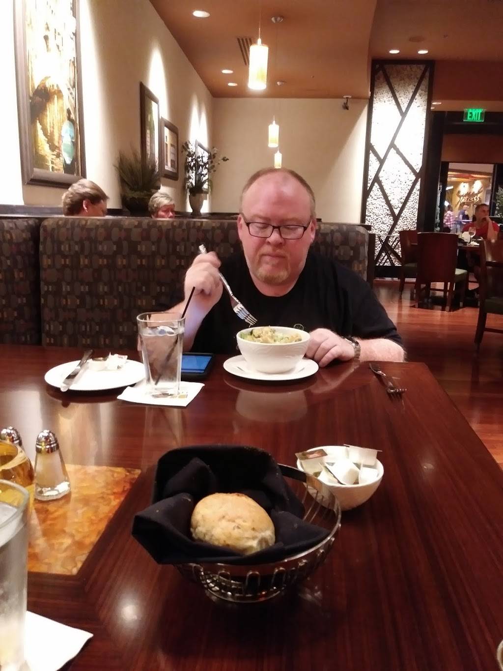 Bella Italiana | restaurant | 1721 W Canal St, Milwaukee, WI 53233, USA | 4148477626 OR +1 414-847-7626