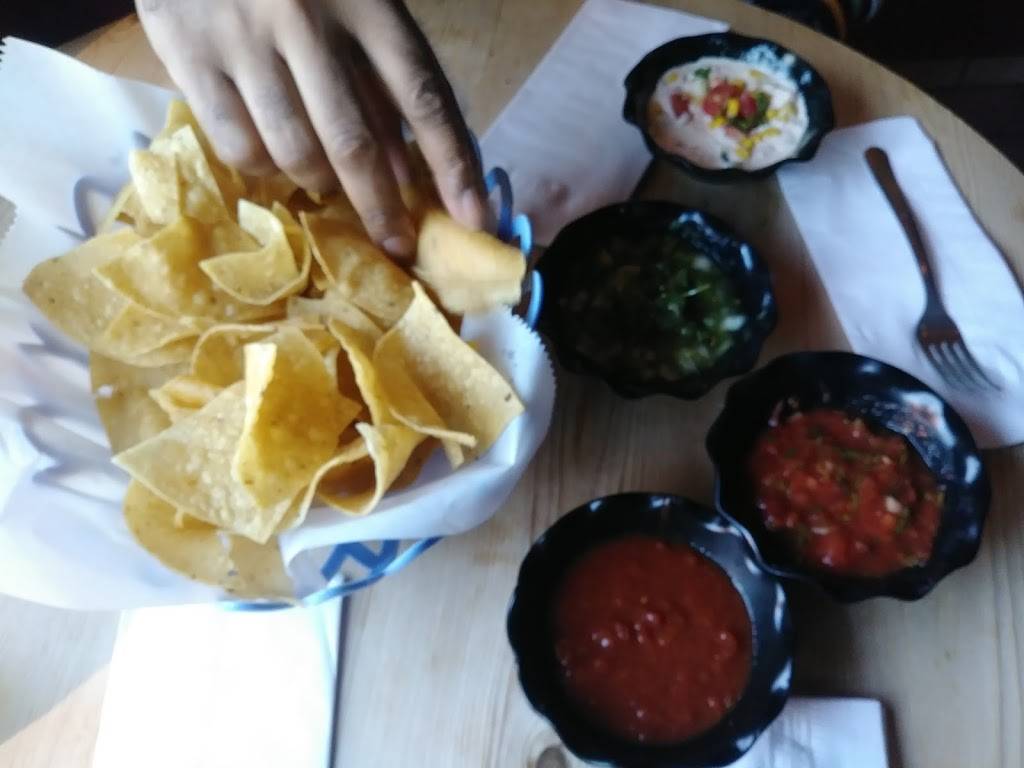 El Tango Latin Mexican Grill | restaurant | 4510, 14224 Madison Ave, Cleveland, OH 44107, USA | 2162269999 OR +1 216-226-9999