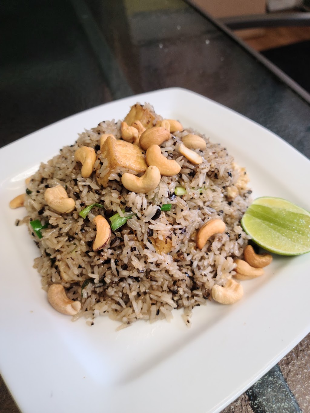 Mana Thai Comfort Food | restaurant | 510 3rd Ave, Longmont, CO 80501, USA | 3037768161 OR +1 303-776-8161