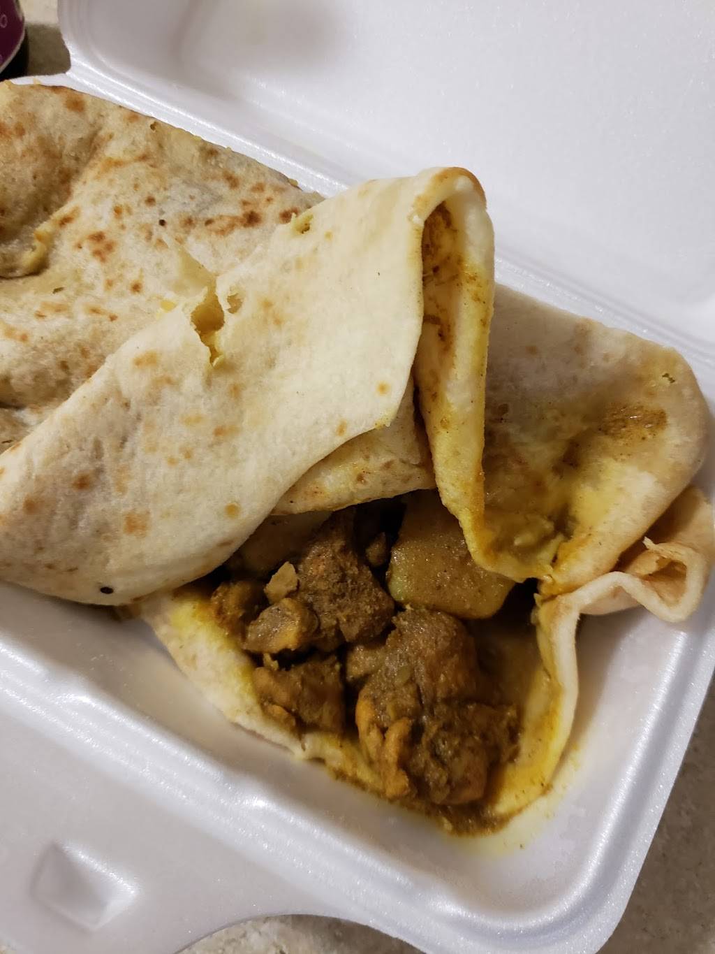 Ryans Roti And Jerk | restaurant | 1051 Simcoe St N, Oshawa, ON L1G 4W3, Canada | 9054388086 OR +1 905-438-8086