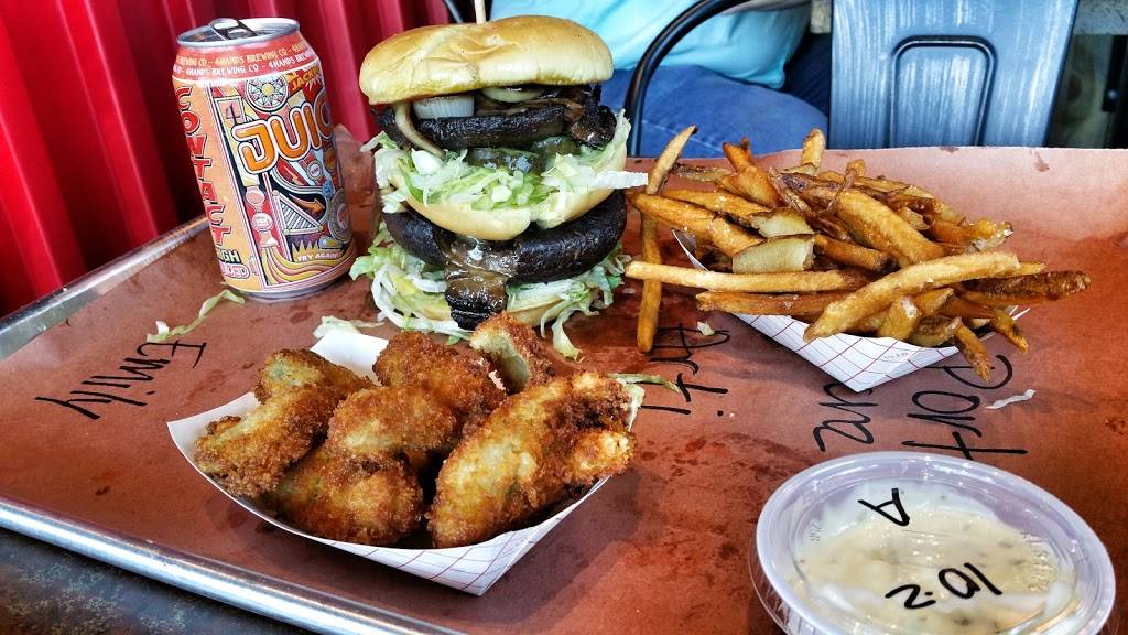 Sugarfire Smoke House | restaurant | 118 Siemers Dr, Cape Girardeau, MO 63701, USA | 5738035600 OR +1 573-803-5600