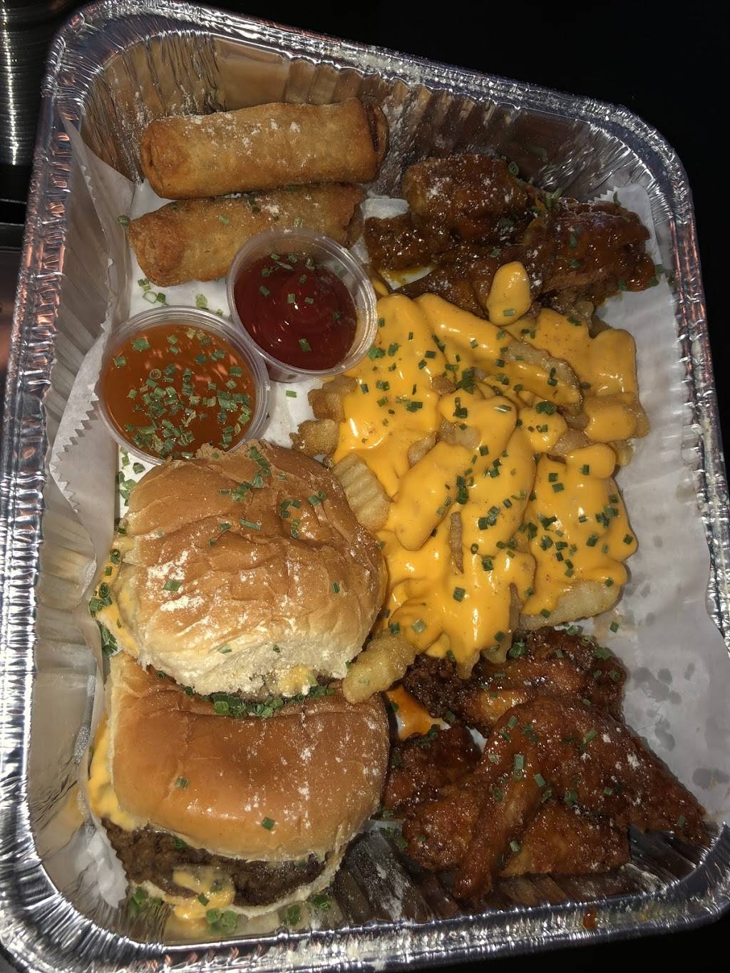 Dablitz Sports Bar and Grill | restaurant | 1318 N 9th St, East St Louis, IL 62201, USA | 6184825489 OR +1 618-482-5489