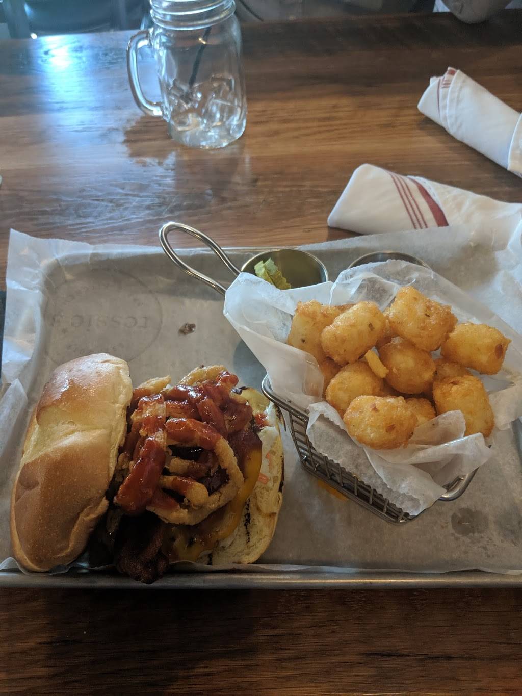 Tessies bar & kitchen | restaurant | 1006 Main St, Walpole, MA 02081, USA | 5087345746 OR +1 508-734-5746