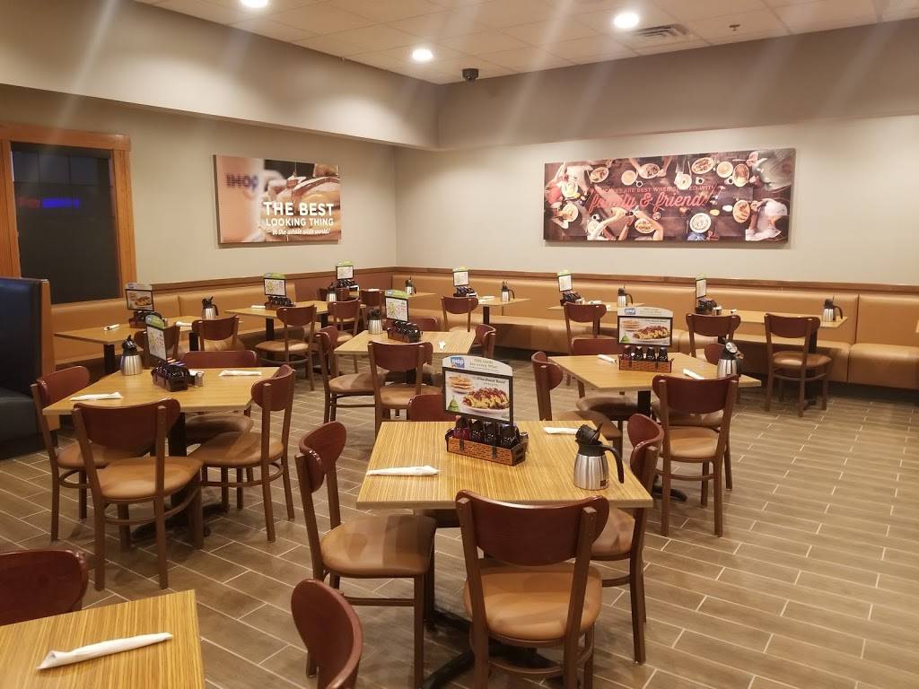 IHOP | restaurant | 5870 Antioch Rd, Merriam, KS 66202, USA | 9137666615 OR +1 913-766-6615