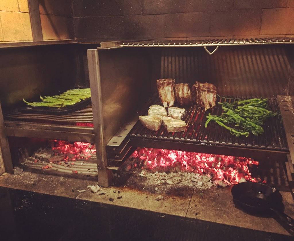 Robusto | restaurant | #26, Place Frontenac, Boulevard Leclerc O, Granby, QC J2G 1V3, Canada | 4509561956 OR +1 450-956-1956