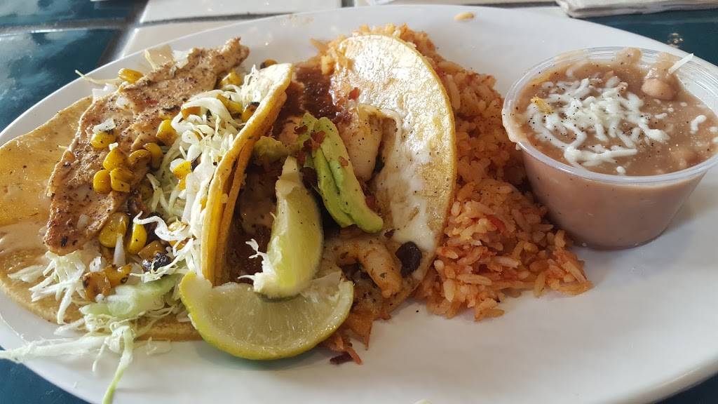 Rubios | restaurant | 7063 Katella Ave, Stanton, CA 90680, USA | 7148276495 OR +1 714-827-6495