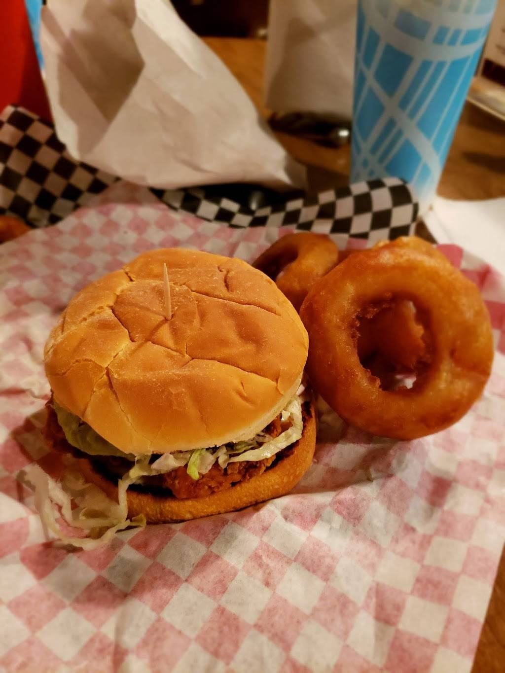 Fast Eddies Moab Meal On Bun | restaurant | 1228 Tully Rd, Modesto, CA 95350, USA | 2095229069 OR +1 209-522-9069