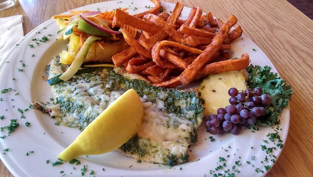 Shoreline Restaurant | restaurant | 12747 WI-42, Ellison Bay, WI 54210, USA | 9208542950 OR +1 920-854-2950