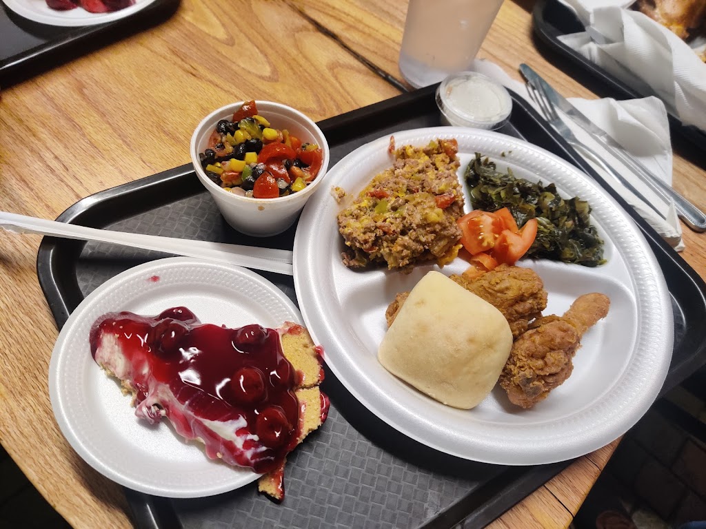 The Camp House | restaurant | Corner 5th Ave and, N 3rd St, Bay Springs, MS 39422, USA | 6017642110 OR +1 601-764-2110