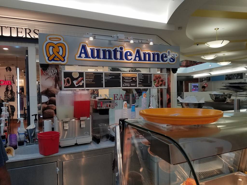 Auntie Annes | restaurant | Suite 2019, 3700 Rivertown Pkwy, Grandville, MI 49418, USA | 6162578990 OR +1 616-257-8990