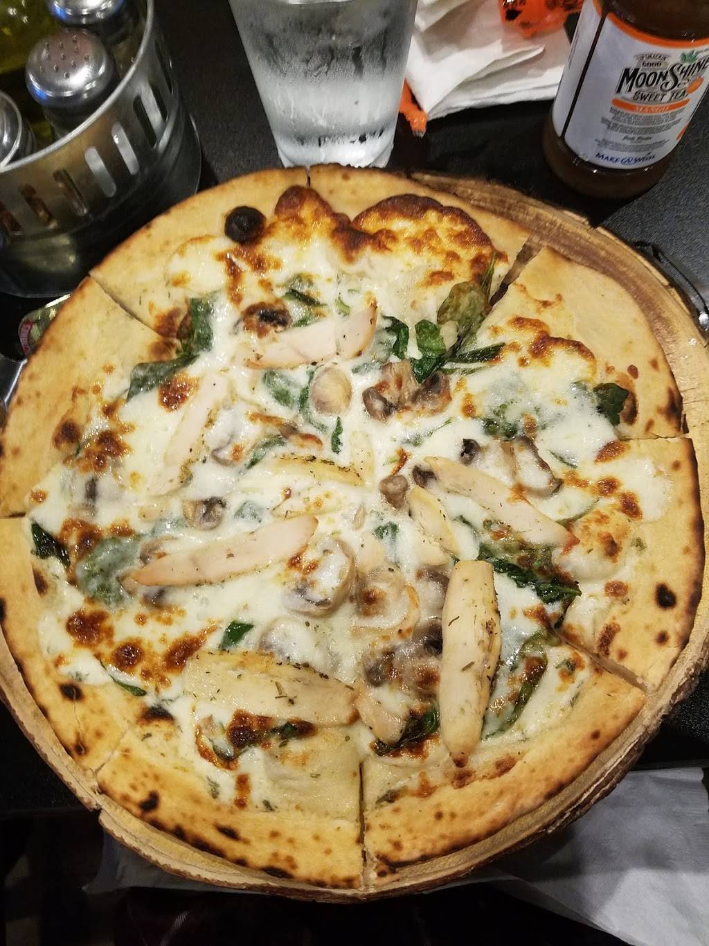 La Piazza Cucina Italiana | restaurant | 220 S 6th St, Springfield, IL 62701, USA | 2175721442 OR +1 217-572-1442