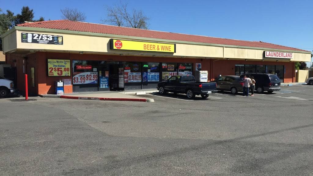 Liquor Locker | meal takeaway | 1590 Lander Ave, Turlock, CA 95380, USA | 2094997346 OR +1 209-499-7346