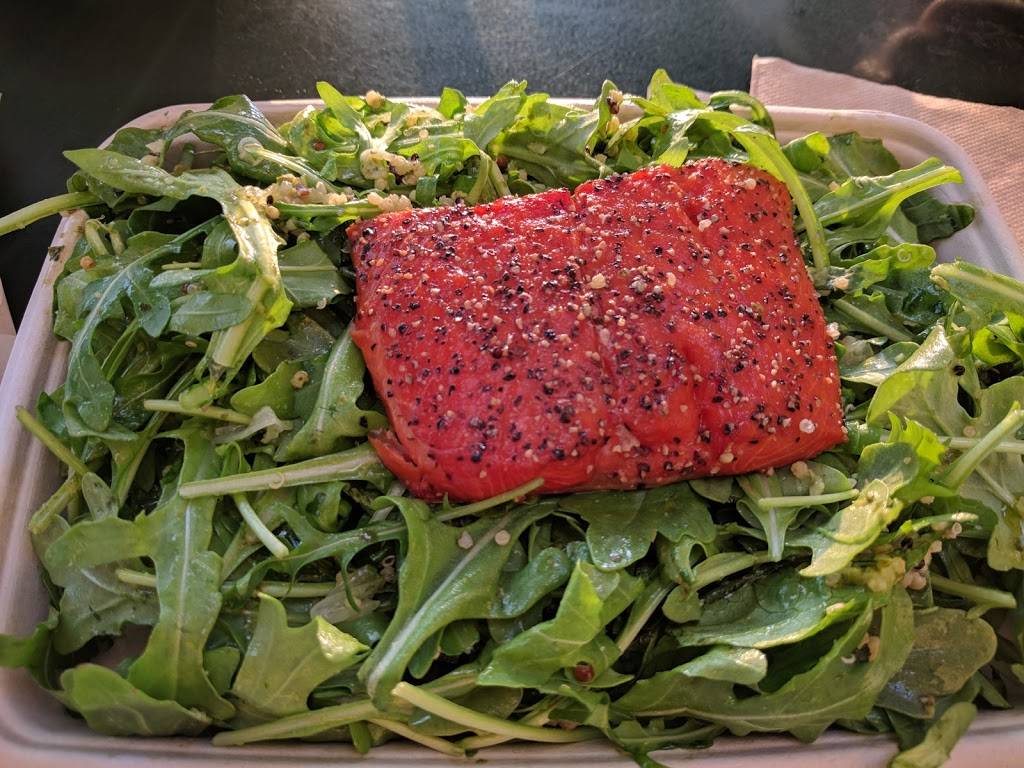 Chopt Creative Salad Co. | restaurant | 10307 Old Georgetown Rd, Bethesda, MD 20814, USA | 2407529942 OR +1 240-752-9942