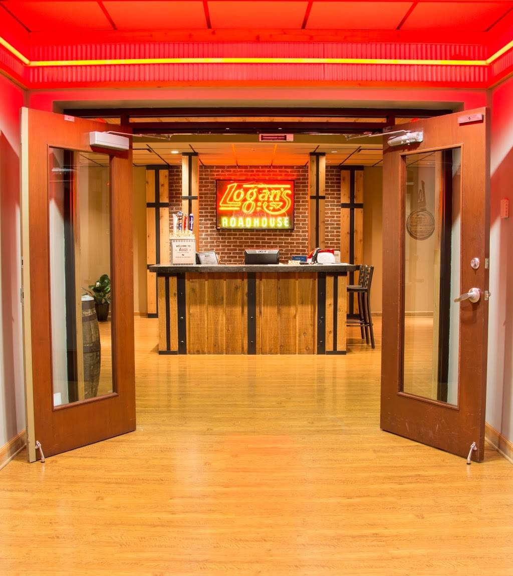 Logans Roadhouse | restaurant | 3011 Armory Dr Ste 300, Nashville, TN 37204, USA | 6158859056 OR +1 615-885-9056