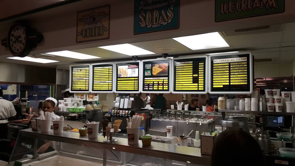 G D Ritzys | restaurant | 601 N Green River Rd, Evansville, IN 47715, USA | 8124746259 OR +1 812-474-6259