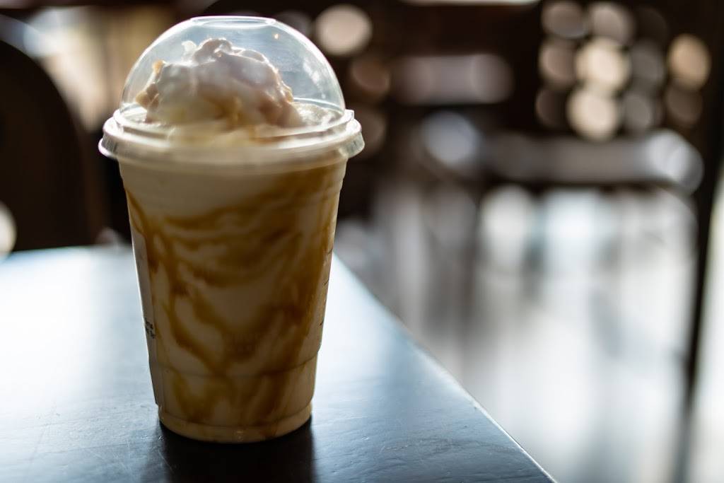 Starbucks | cafe | 10725 International Dr #110, Orlando, FL 32821, USA | 4072486546 OR +1 407-248-6546