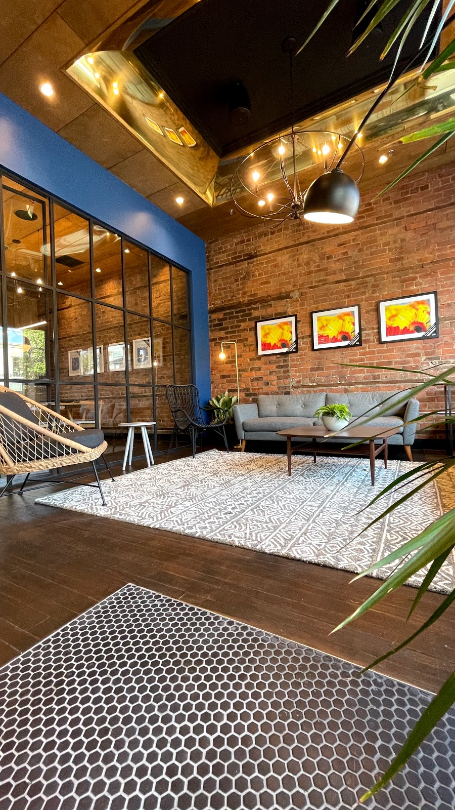 The Great Commoner | restaurant | 22001 Michigan Ave Suite 100, Dearborn, MI 48124, USA | 3134031200 OR +1 313-403-1200